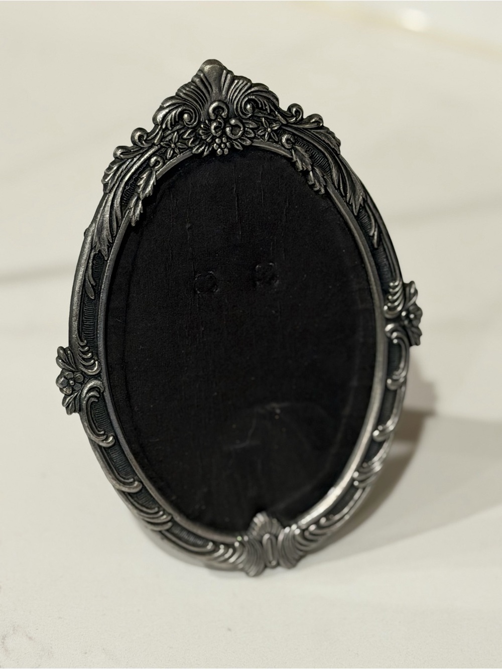 Victorian Style Ornate Oval Photo Frame Silver